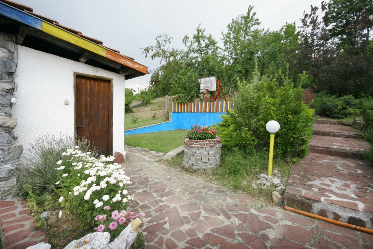 Chuchi Guest House 1 Zlatna Panega Экстерьер фото