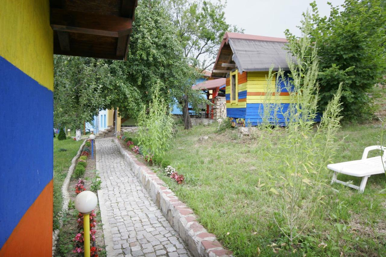 Chuchi Guest House 1 Zlatna Panega Экстерьер фото